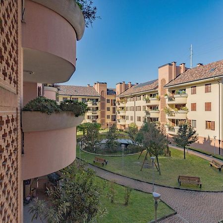 Milan Forum Camelia Guesthouse Assago Exterior photo
